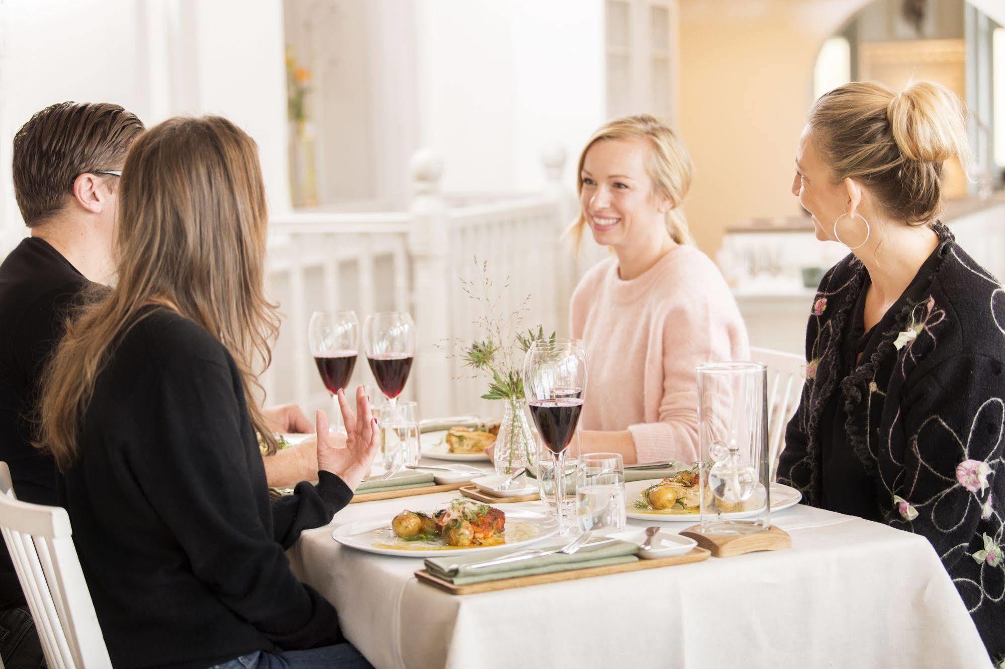 1909 Sigtuna Stads Hotell Екстер'єр фото